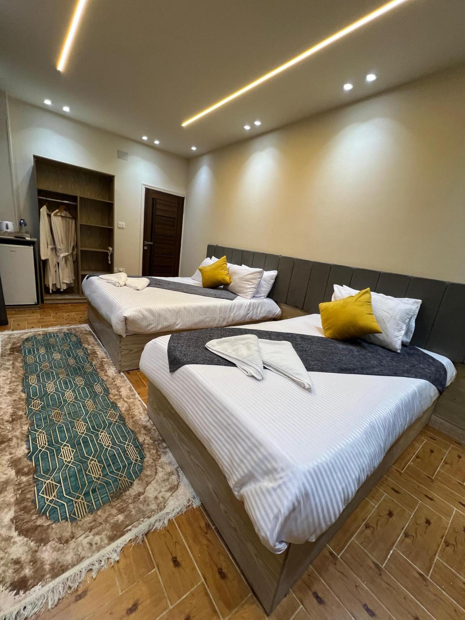 New Scarab Pyramids View Hotel Kafret el-Gabal Екстериор снимка